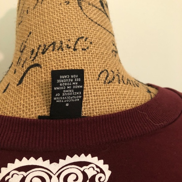 Small Rue 21 long sleeve red shirt - Picture 3 of 3